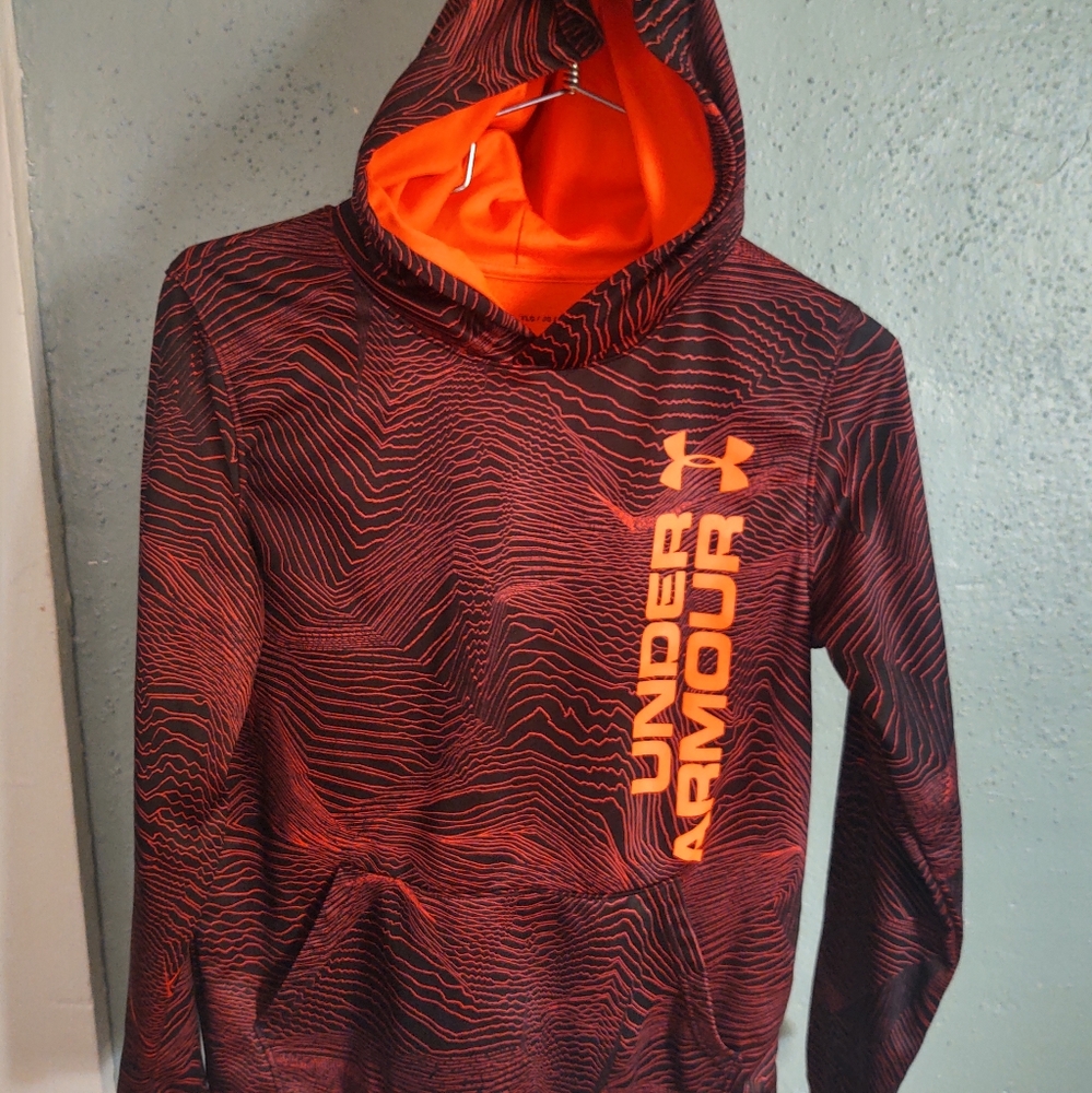 Boys EUC Under Armour hoodie